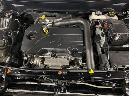 Used 2023 Chevrolet Equinox LS w/ Midnight Edition image 33