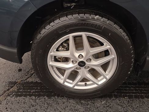 Used 2023 Ford Edge SEL w/ Convenience Package image 5