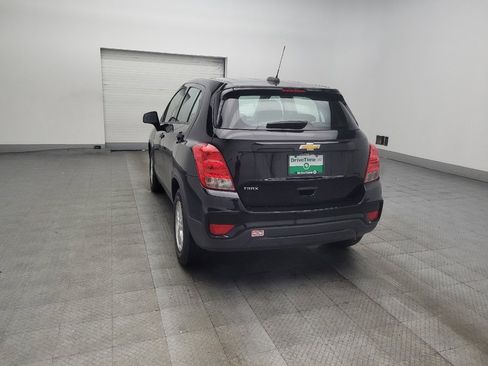 Used 2020 Chevrolet Trax LS FWD image 5