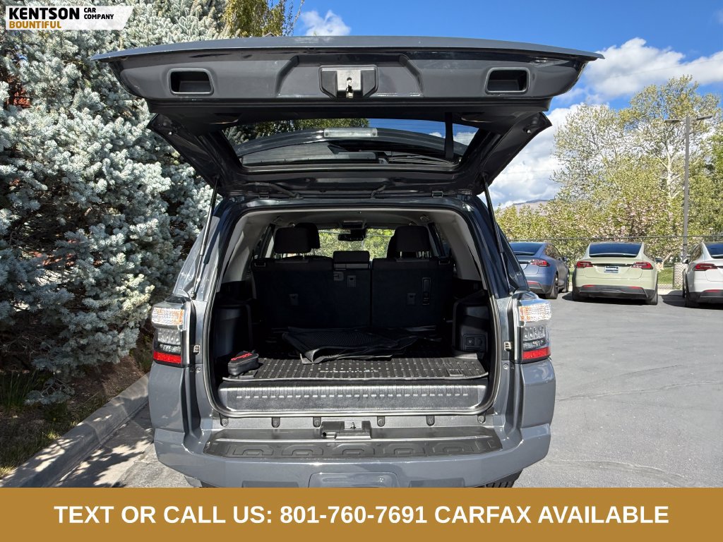 Used 2024 Toyota 4Runner SR5 AWD/4WD image 34