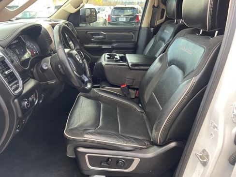 Used 2019 RAM 1500 Laramie image 23