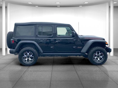 Used 2022 Jeep Wrangler Unlimited Rubicon w/ Cold Weather Group image 8
