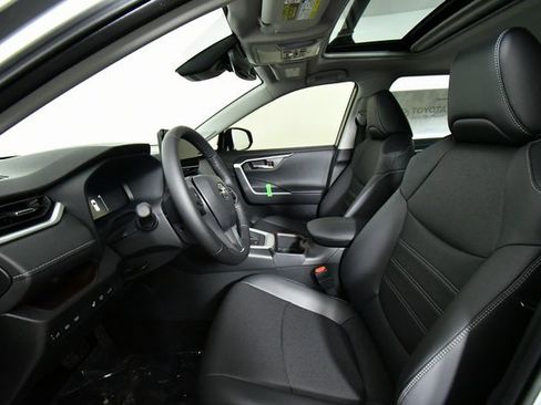 New 2025 Toyota RAV4 Limited image 5