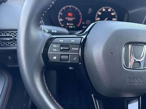 Used 2025 Honda HR-V Sport image 13