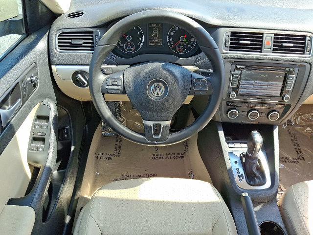 Used 2013 Volkswagen Jetta Hybrid Sedan FWD image 11