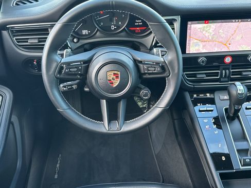 Used 2025 Porsche Macan Turbo image 14