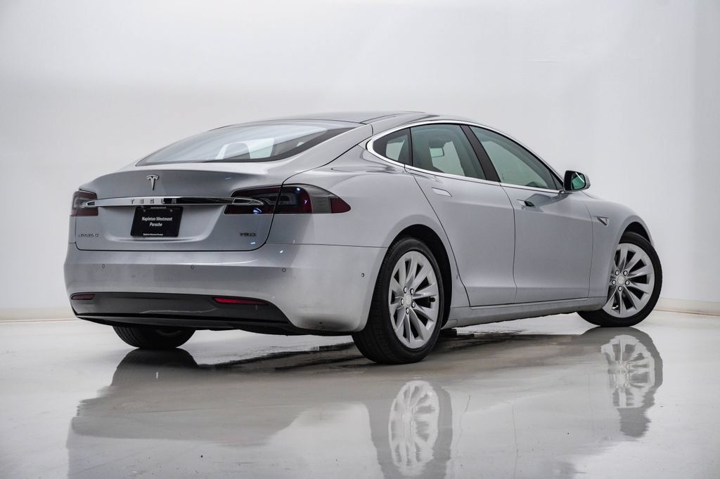 Used 2016 Tesla Model S 60D AWD/4WD image 8