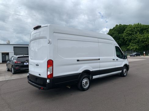 Used 2023 Ford Transit 250 148 High Roof Extended AWD image 3