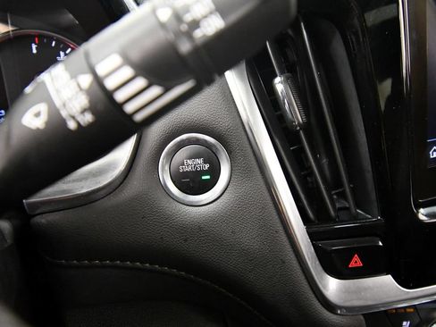 Used 2024 Chevrolet Traverse High Country AWD/4WD image 27