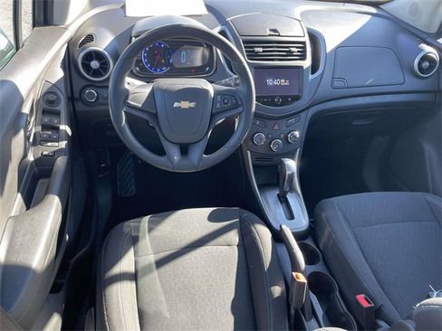 Used 2016 Chevrolet Trax LS image 13