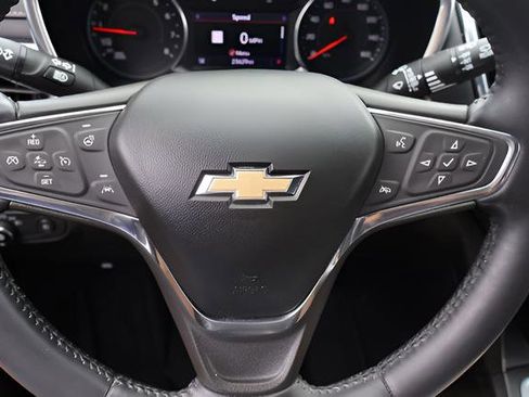 Used 2020 Chevrolet Equinox Premier FWD image 20