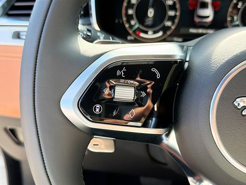 New 2026 Jaguar F-PACE R-Dynamic S image 37