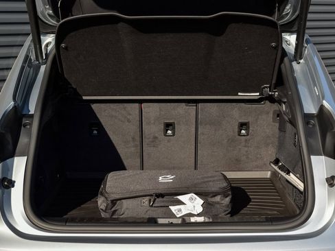 Certified 2025 Porsche Macan 4S Electric w/ Premium Package image 31