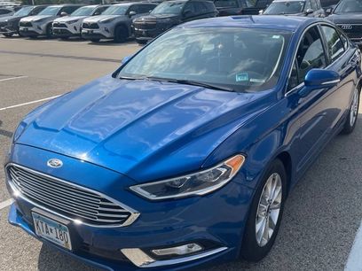 Used 2017 Ford Fusion SE w/ Fusion SE Technology Package