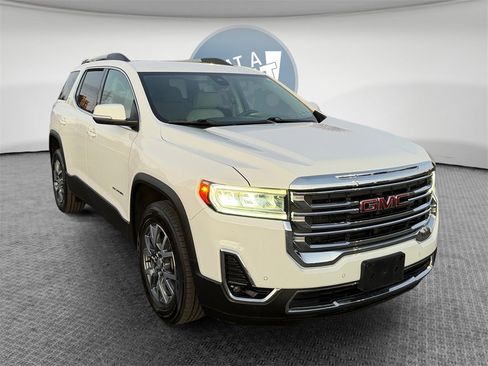 Certified 2023 GMC Acadia SLT image 1