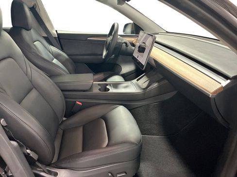 Certified 2023 Tesla Model Y Performance AWD/4WD image 13