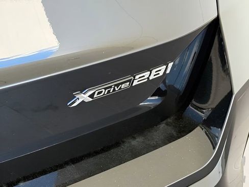 Used 2026 BMW X1 xDrive28i w/ Technology Package image 9