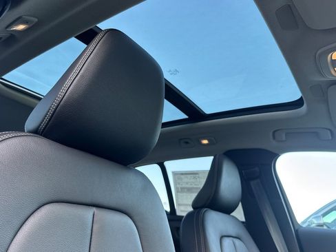 New 2026 Volvo XC40 B5 Core AWD/4WD image 19