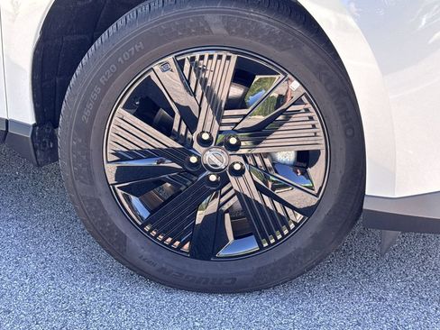 Certified 2025 Nissan Murano SV AWD/4WD image 19