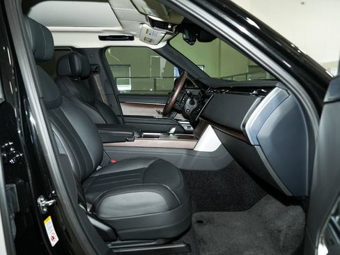 Used 2025 Land Rover Range Rover Autobiography AWD/4WD image 65