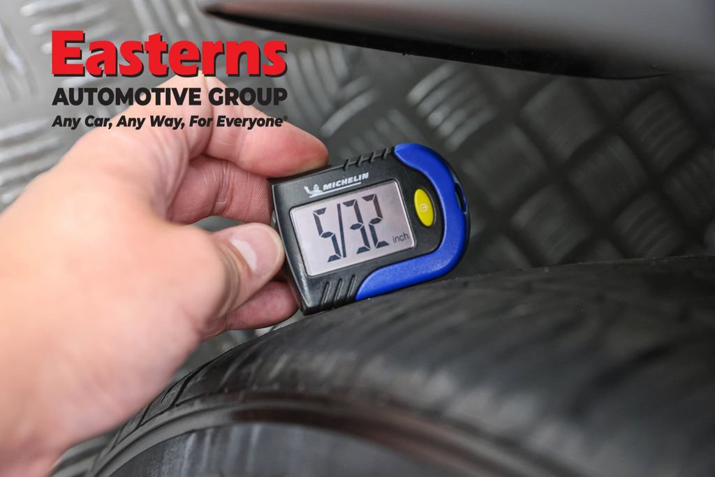 Used 2023 Nissan Murano SL AWD/4WD image 32