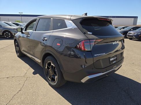 New 2026 Kia Sportage EX FWD image 4