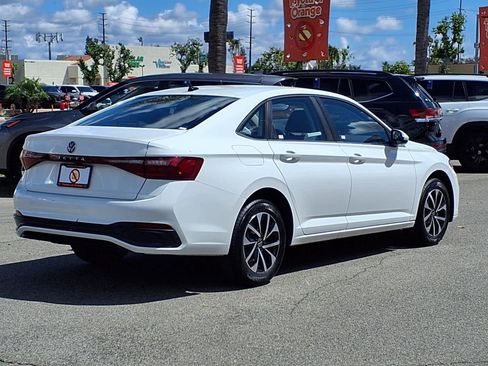 Used 2025 Volkswagen Jetta S FWD image 4