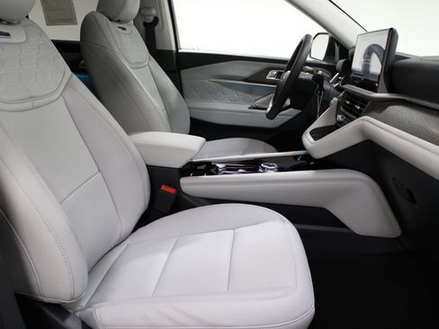 New 2026 Ford Explorer Platinum w/ LUX Leather Package AWD/4WD image 29