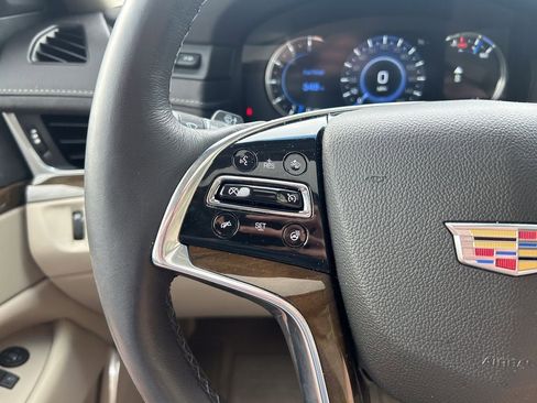 Used 2019 Cadillac Escalade ESV Premium Luxury AWD/4WD image 34