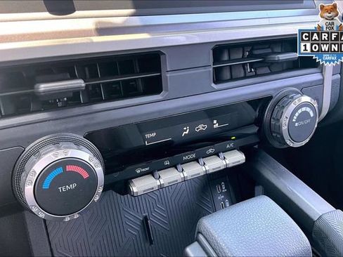 Used 2024 Toyota Tacoma SR5 RWD image 31