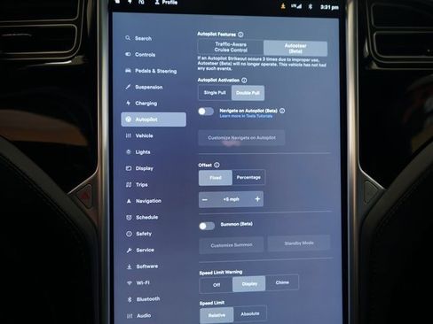 Used 2017 Tesla Model X 75D image 38