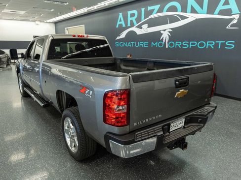 Used 2014 Chevrolet Silverado 2500 LT w/ Custom Sport Truck Package image 10