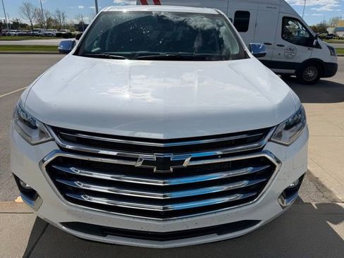 Used 2021 Chevrolet Traverse Premier AWD/4WD image 2