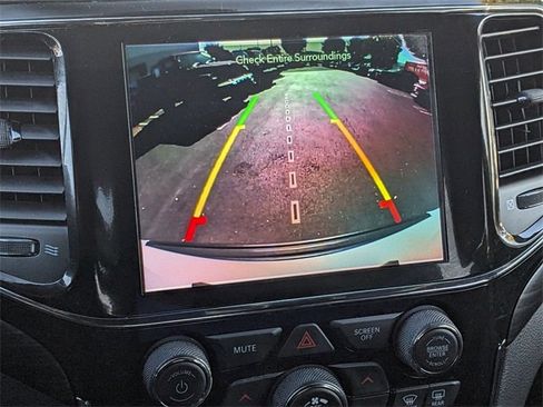 Certified 2022 Jeep Grand Cherokee Laredo X image 23