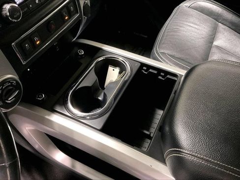 Used 2018 Nissan Titan PRO-4X w/ Pro-4x Convenience Package image 17