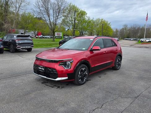 New 2026 Kia Niro Wind FWD image 3
