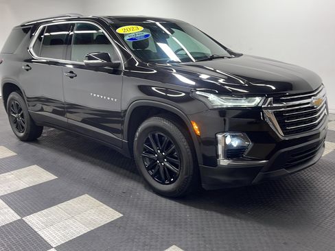 Used 2023 Chevrolet Traverse LT FWD image 23