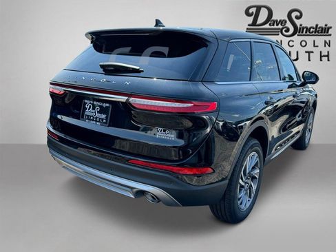 Used 2024 Lincoln Corsair FWD w/ Equipment Group 101A image 5