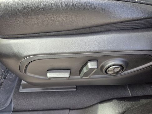 Certified 2025 Jeep Grand Cherokee Limited w/ Black Appearance Package image 5