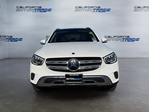 Used 2022 Mercedes-Benz GLC 300 w/ Premium Package Lite image 2