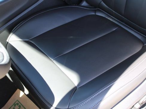 New 2025 Jeep Grand Cherokee Limited image 24