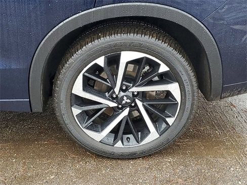 Used 2022 Mitsubishi Outlander SEL image 5