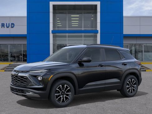 New 2026 Chevrolet TrailBlazer ACTIV w/ Driver Confidence Package AWD/4WD image 2