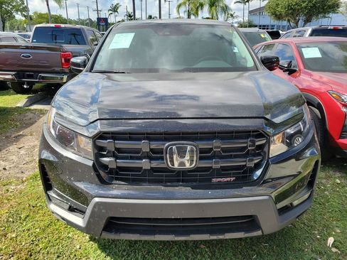 Used 2024 Honda Ridgeline Sport image 2