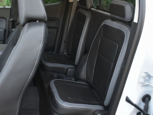 Used 2019 Chevrolet Colorado Z71 AWD/4WD image 11