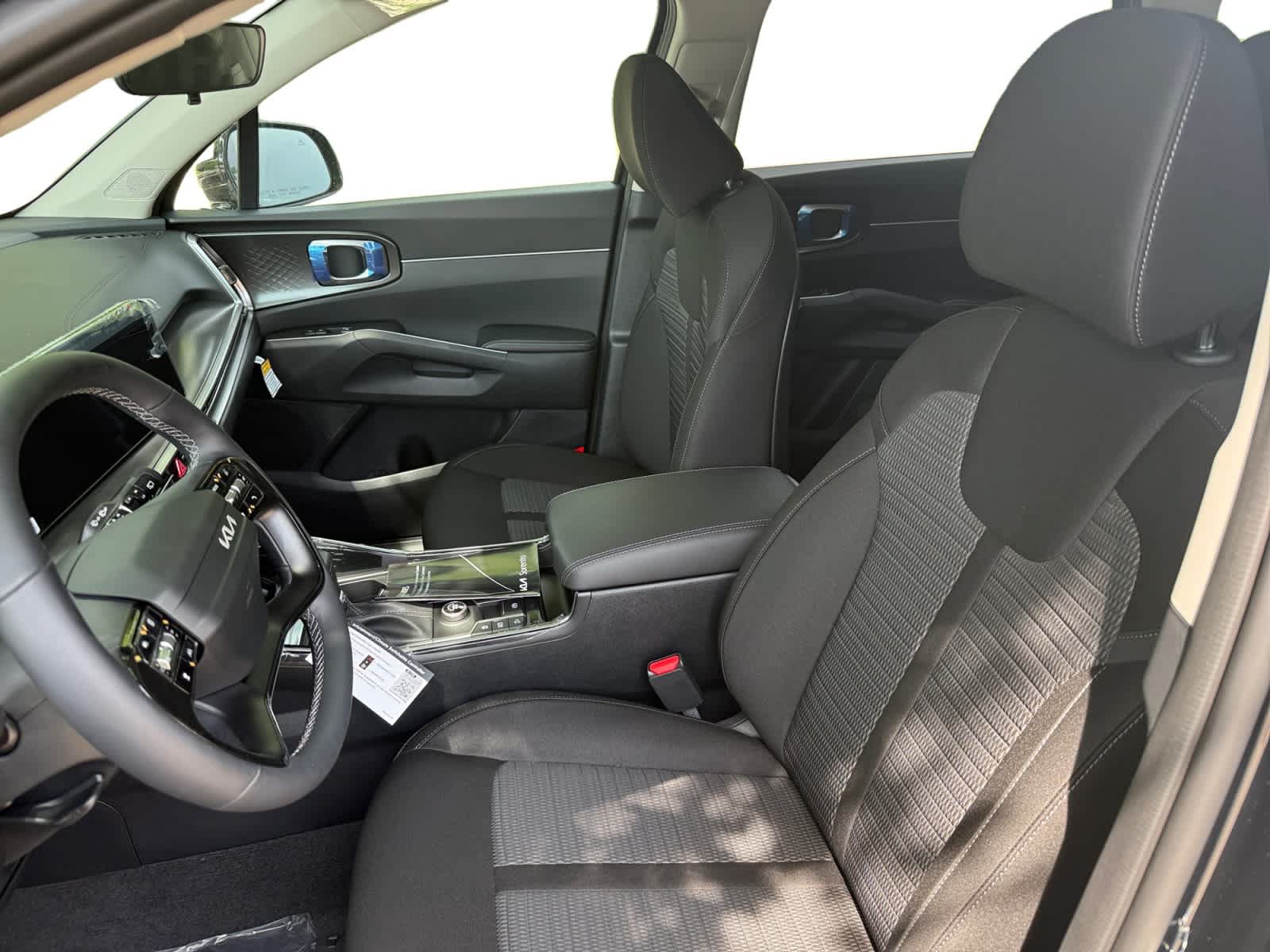 New 2026 Kia Sorento LX FWD image 11