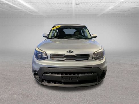 Used 2019 Kia Soul FWD image 12