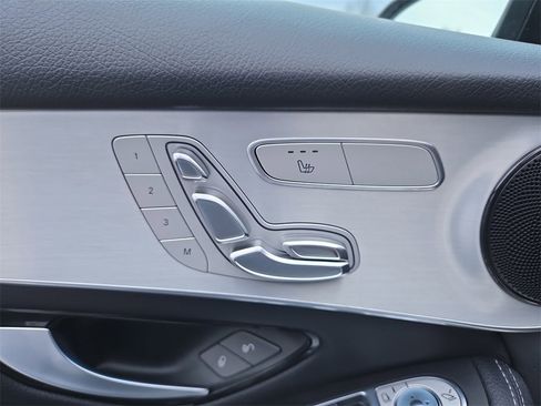 Used 2019 Mercedes-Benz GLC 300 image 11