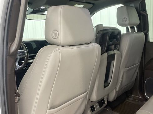 Used 2024 Chevrolet Silverado 2500 LTZ image 24