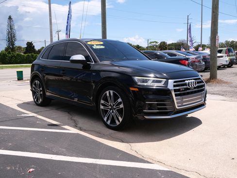 Used 2018 Audi SQ5 Prestige w/ Prestige Package AWD/4WD image 3